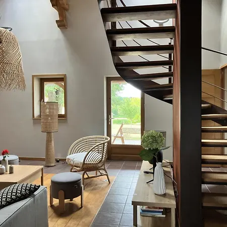 Prázdninový dům Spacieux A Montbeugny, 14 Pers., Animaux Acceptes - Fr-1-489-593 *