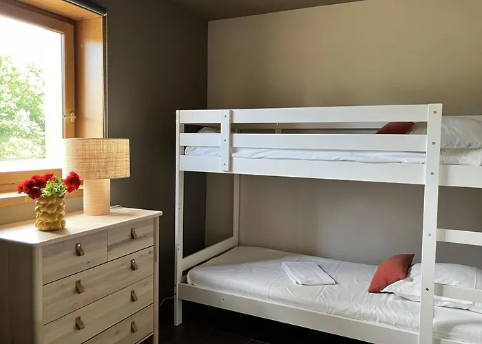 Spacieux à Montbeugny, 14 Pers., Animaux Acceptés - Fr-1-489-593 * Montbeugny